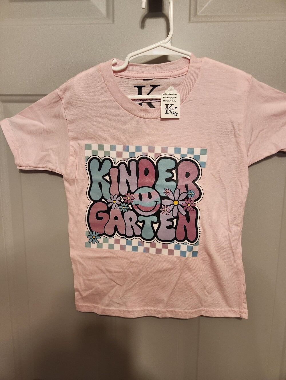Youth X-small Kids 'Kindergarten' Graphic Tee - Pink